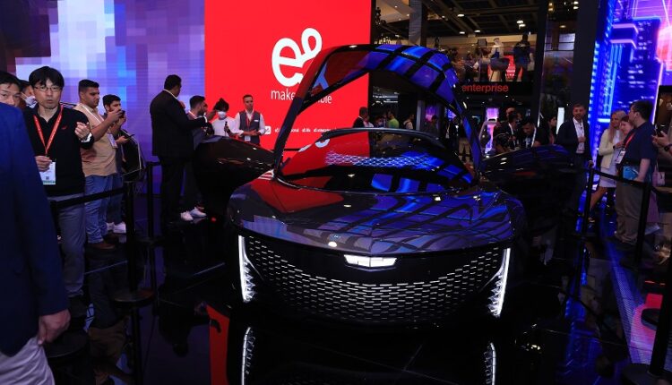 Cadillac And e& Collaborate To Bring The Coveted ‘Car Of The Future’ To GITEX 2022: Introducing The InnerSpace Concept