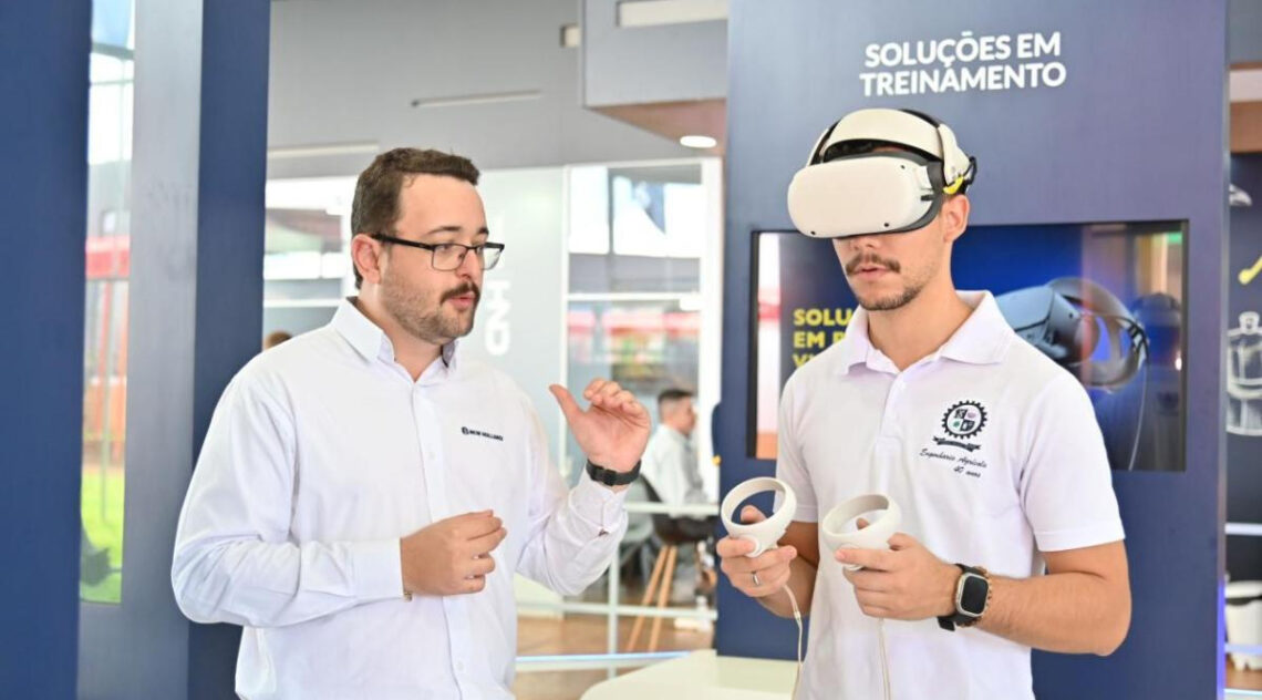 CNH Brand Launches Virtual Reality And Metaverse Training At Coopavel Rural Show