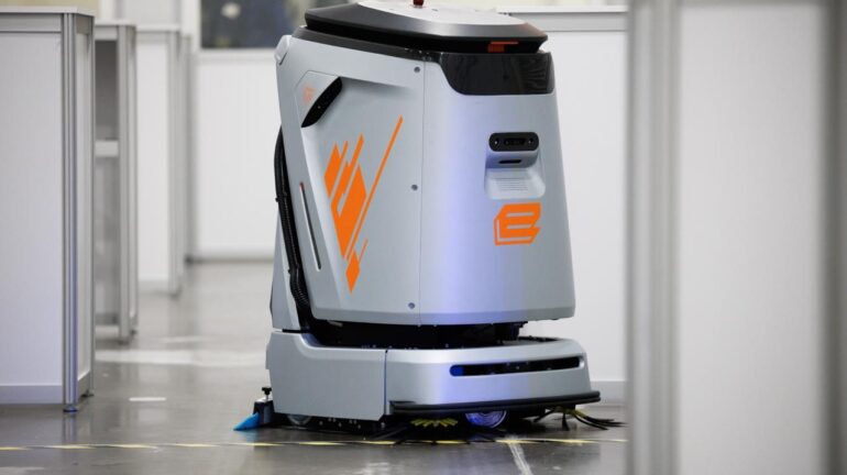 Cleaning Robot Adoption Accelerates Globally As Russia Targets 23,000 Units By 2030